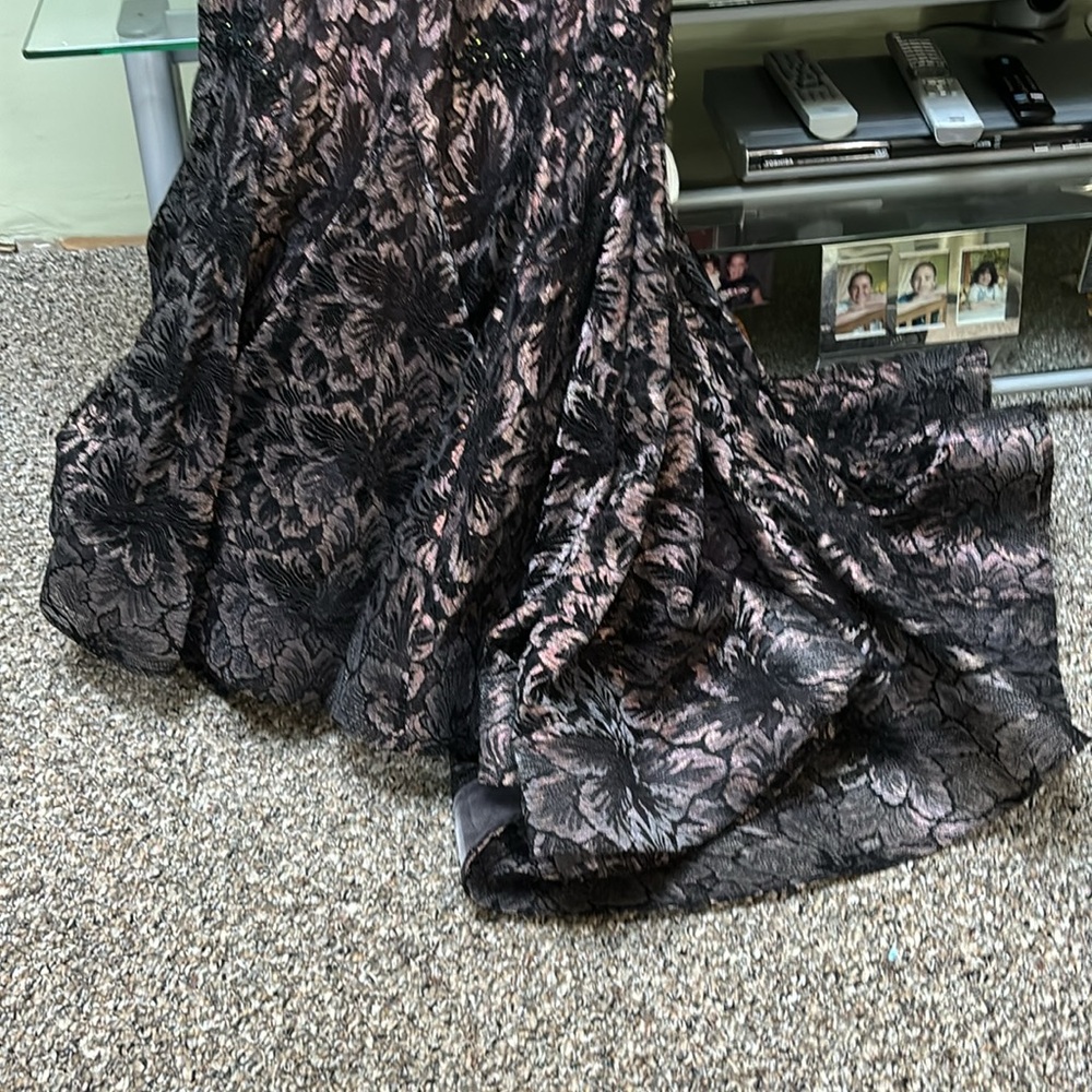 Mac Duggal Evening Dress Size 6 EUC - Picture 10 of 16